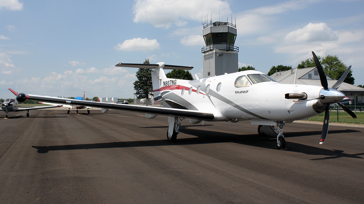 Full size: PRIVATE Pilatus PC-12 N807NG at Ann Arbor Municipal Airport